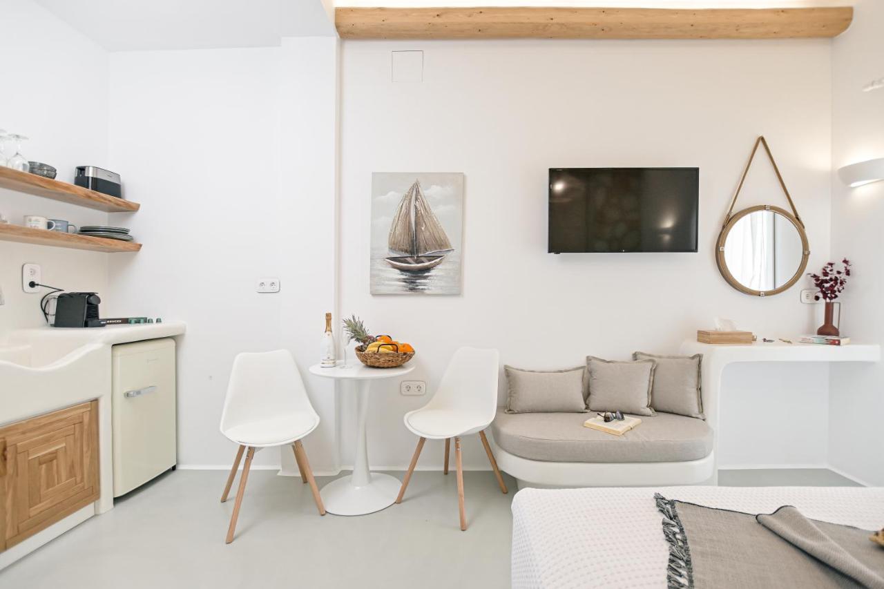Fleria Seaview Suites Naxos City Exterior photo