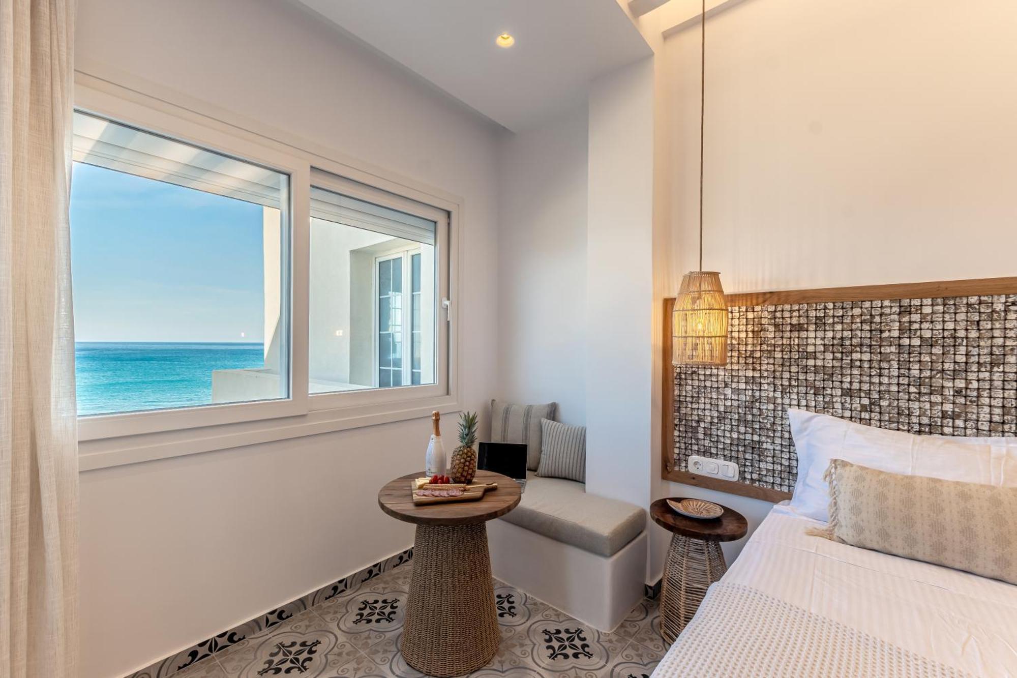 Fleria Seaview Suites Naxos City Exterior photo