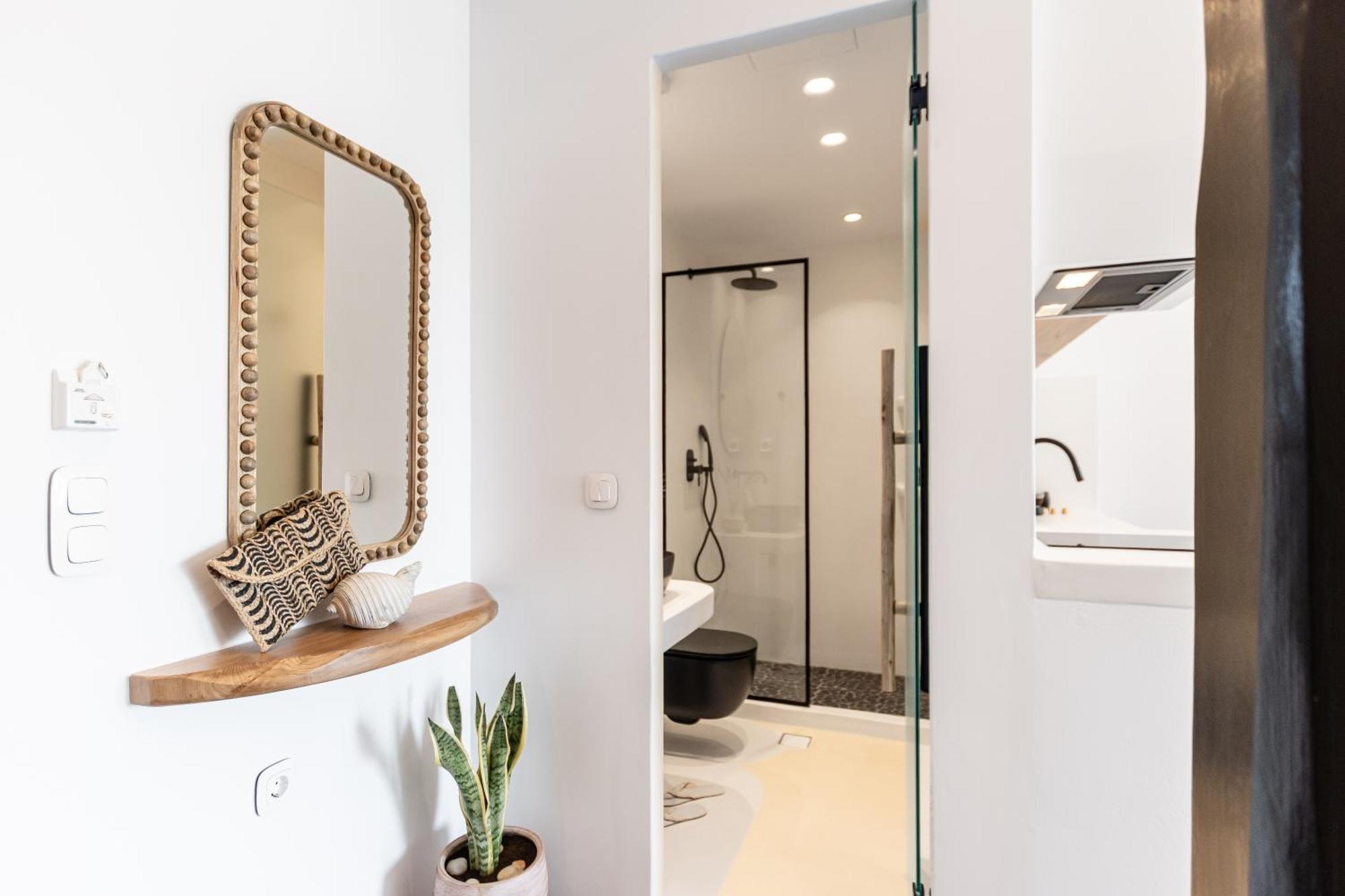 Fleria Seaview Suites Naxos City Exterior photo
