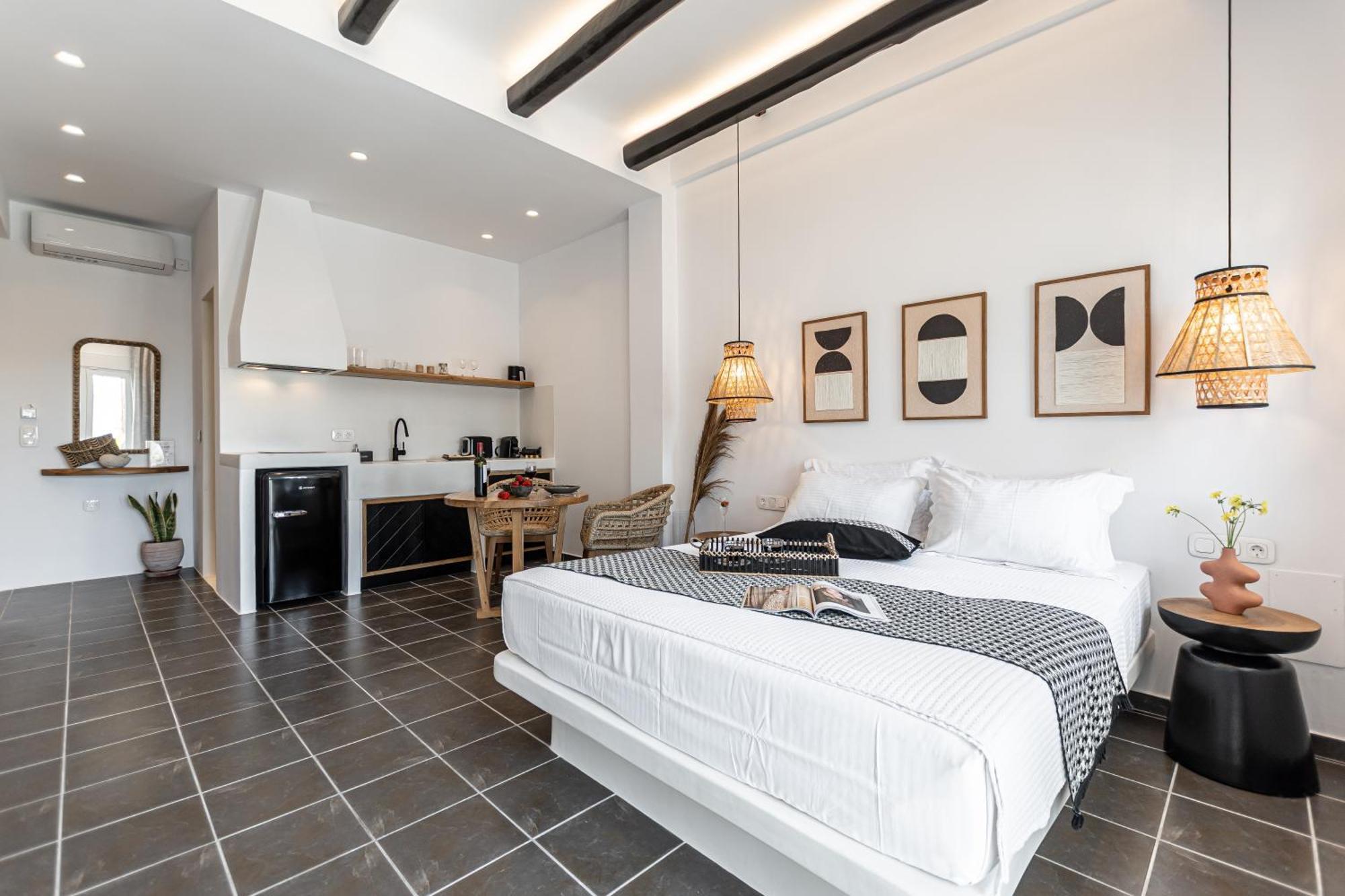 Fleria Seaview Suites Naxos City Exterior photo