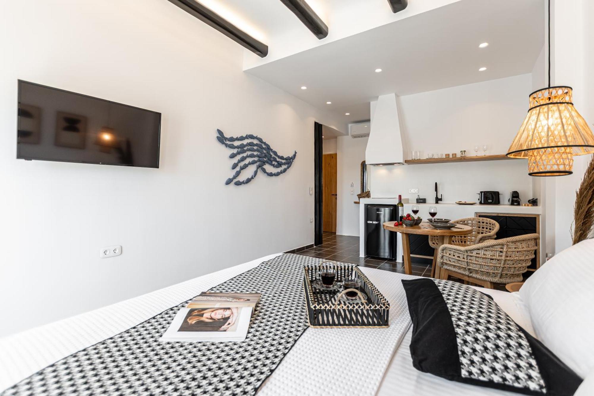 Fleria Seaview Suites Naxos City Exterior photo