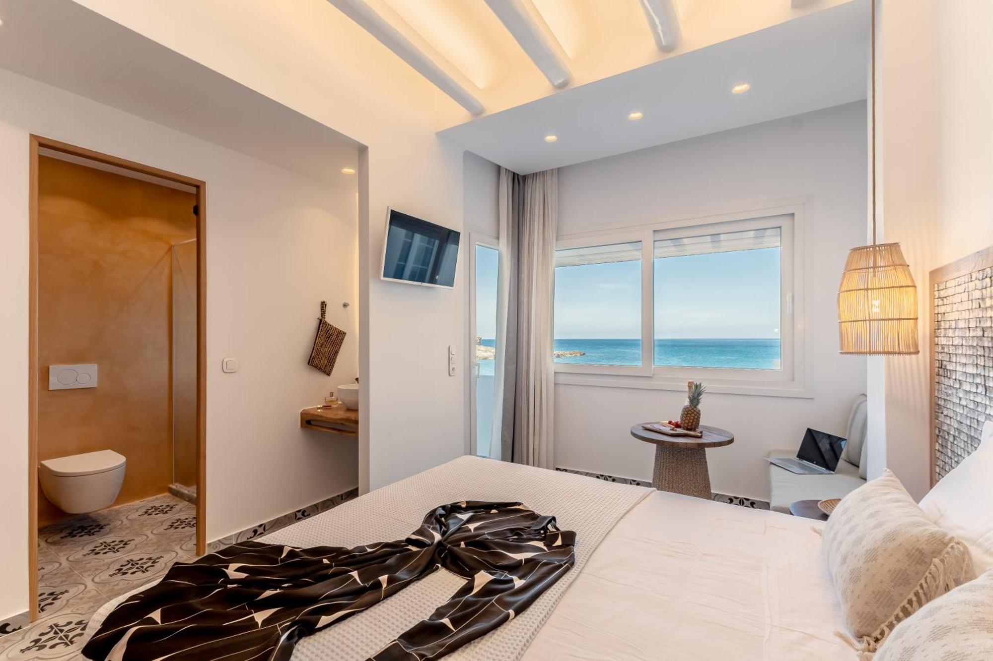 Fleria Seaview Suites Naxos City Exterior photo